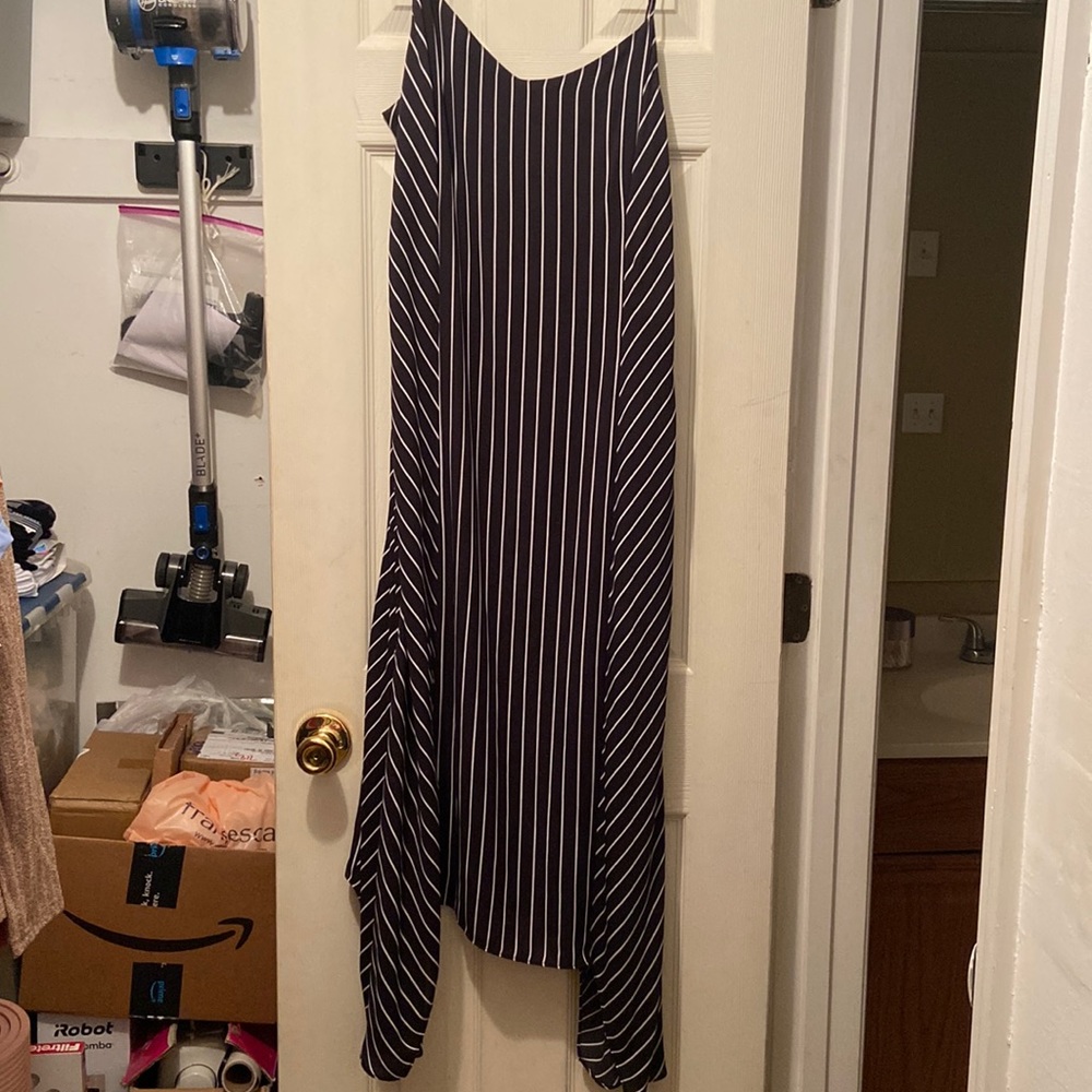 Black and white banana republic dress